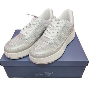 Womens Shoes Persephone Sz 8.5 Sneakers SILVER Universal Thread Memory Foam NIB